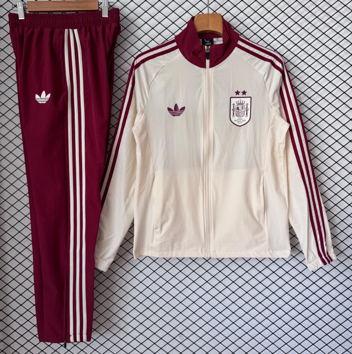 AAA Quality Spain 26/27 Windcoat Tracksuit - Beige/Red 2 Stars